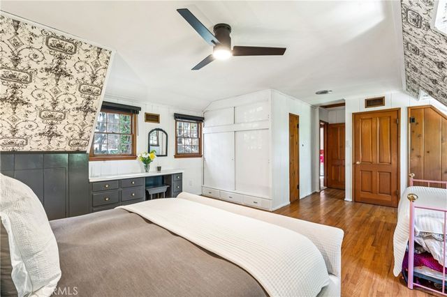 222 Holiday, Lake Arrowhead, CA 92352