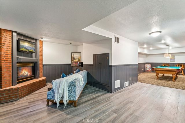222 Holiday, Lake Arrowhead, CA 92352