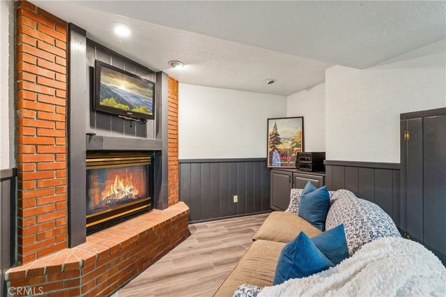 222 Holiday, Lake Arrowhead, CA 92352