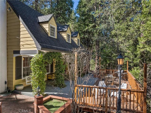 222 Holiday, Lake Arrowhead, CA 92352