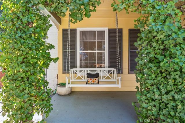222 Holiday, Lake Arrowhead, CA 92352