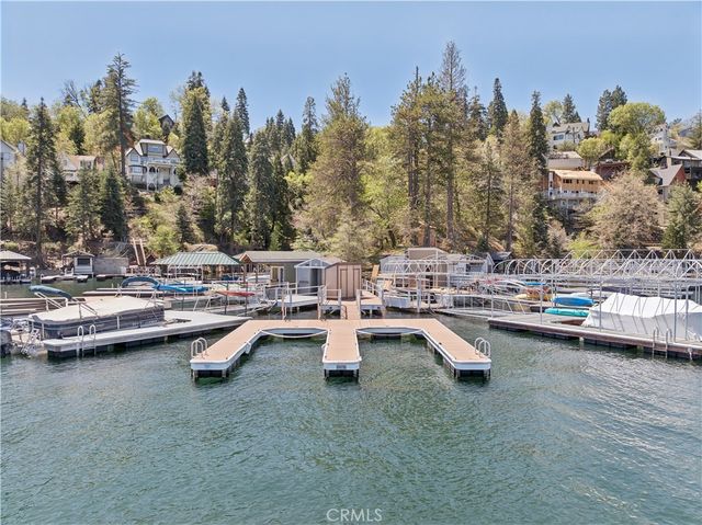 222 Holiday, Lake Arrowhead, CA 92352