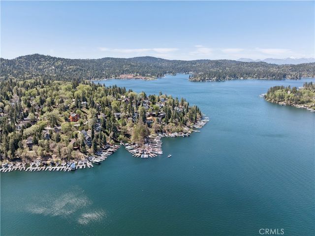 222 Holiday, Lake Arrowhead, CA 92352