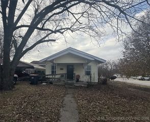 300 E Hester Street, Chelsea, OK 74016