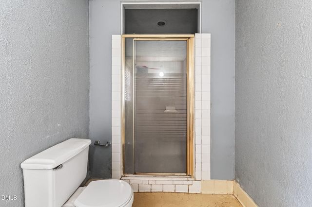 7560 Carrollburg Drive, Fayetteville, NC 28303