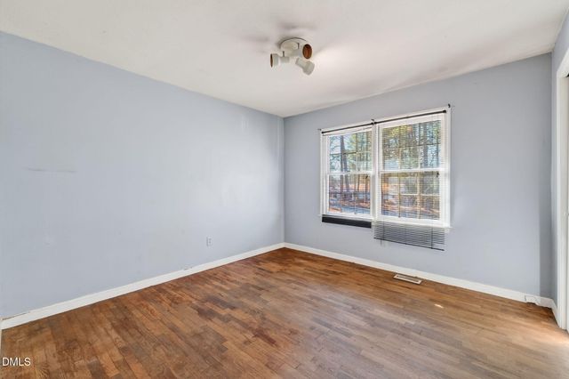 7560 Carrollburg Drive, Fayetteville, NC 28303