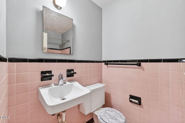 7560 Carrollburg Drive, Fayetteville, NC 28303