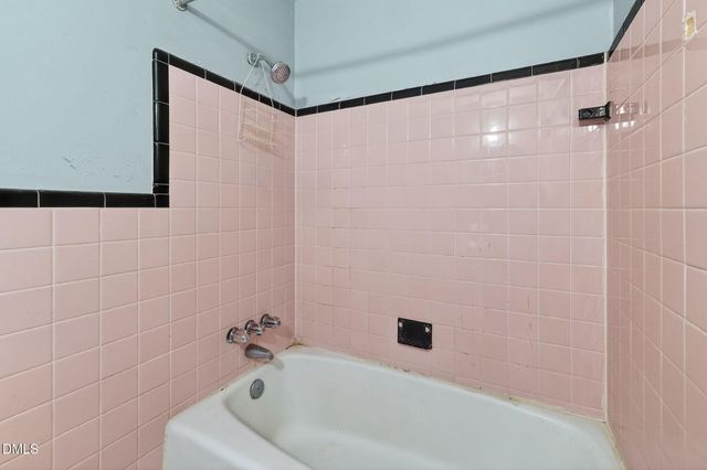 7560 Carrollburg Drive, Fayetteville, NC 28303