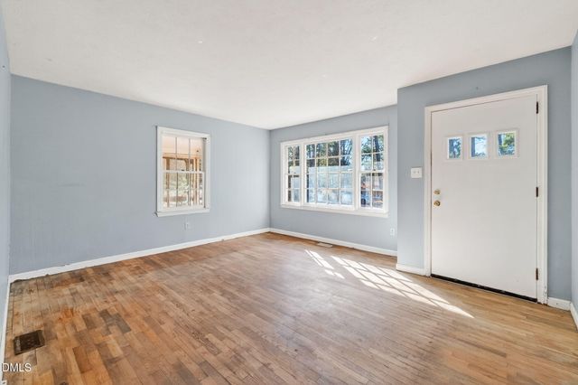 7560 Carrollburg Drive, Fayetteville, NC 28303