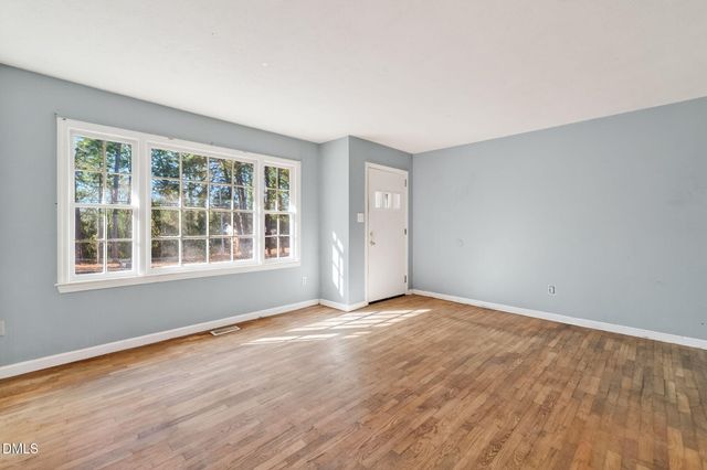 7560 Carrollburg Drive, Fayetteville, NC 28303