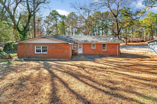 7560 Carrollburg Drive, Fayetteville, NC 28303