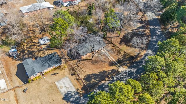 7560 Carrollburg Drive, Fayetteville, NC 28303