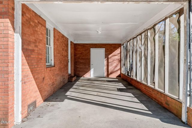 7560 Carrollburg Drive, Fayetteville, NC 28303