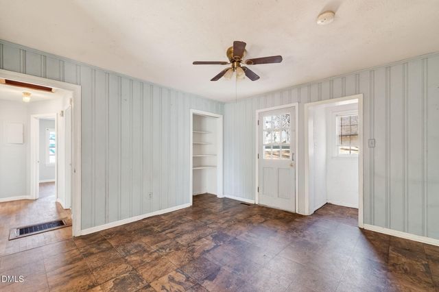 7560 Carrollburg Drive, Fayetteville, NC 28303