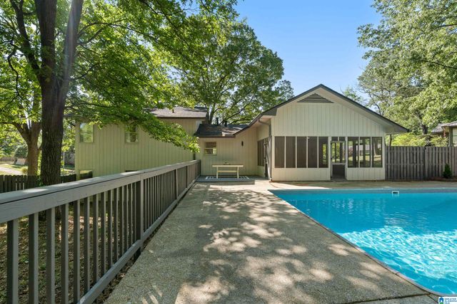 1433 QUEEN ANNE CIRCLE, Alabaster, AL 35007