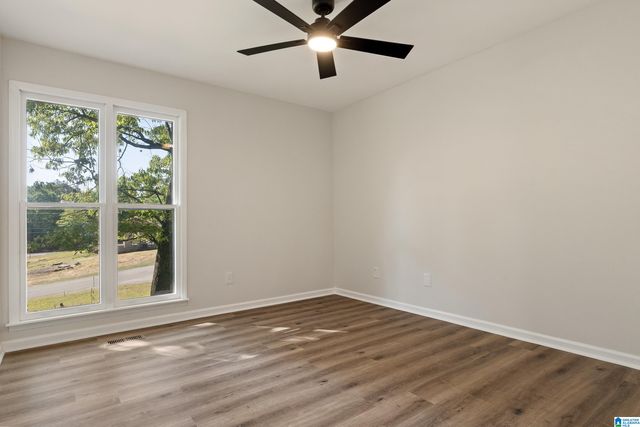 1433 QUEEN ANNE CIRCLE, Alabaster, AL 35007