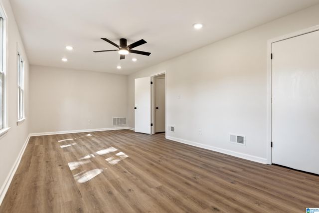 1433 QUEEN ANNE CIRCLE, Alabaster, AL 35007