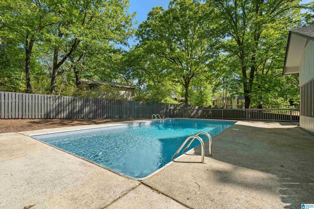 1433 QUEEN ANNE CIRCLE, Alabaster, AL 35007