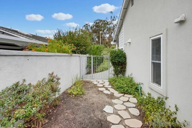11875 Handrich Dr., San Diego, CA 92131