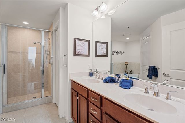 5793 Cape Harbour DR 916, Cape Coral, FL 33914