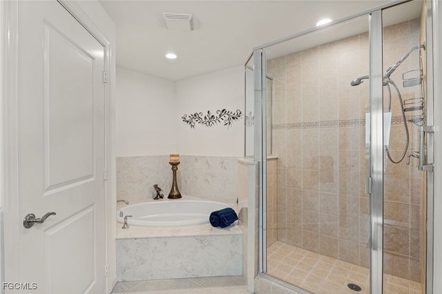 5793 Cape Harbour DR 916, Cape Coral, FL 33914