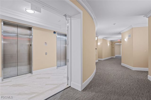 5793 Cape Harbour DR 916, Cape Coral, FL 33914