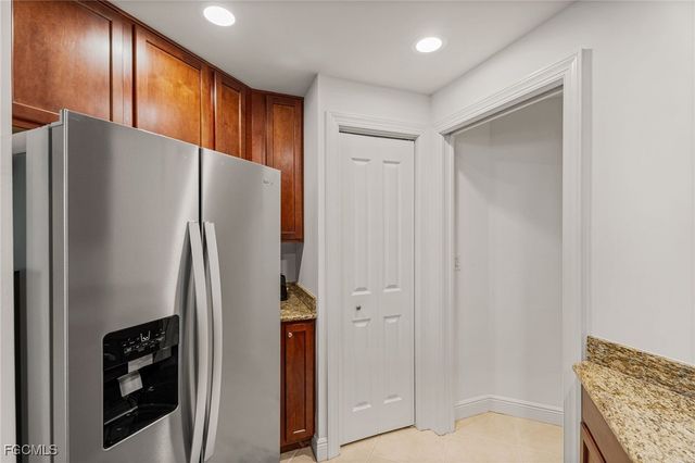 5793 Cape Harbour DR 916, Cape Coral, FL 33914