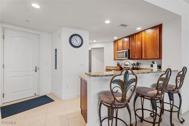 5793 Cape Harbour DR 916, Cape Coral, FL 33914