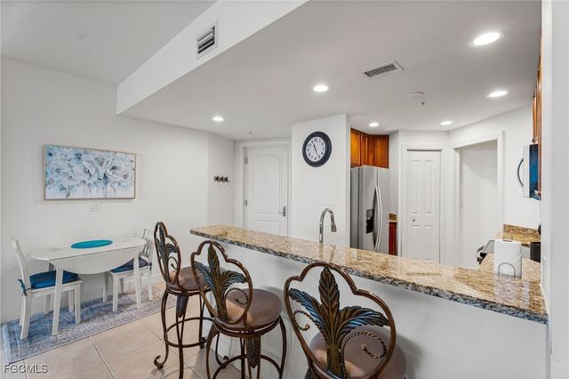 5793 Cape Harbour DR 916, Cape Coral, FL 33914