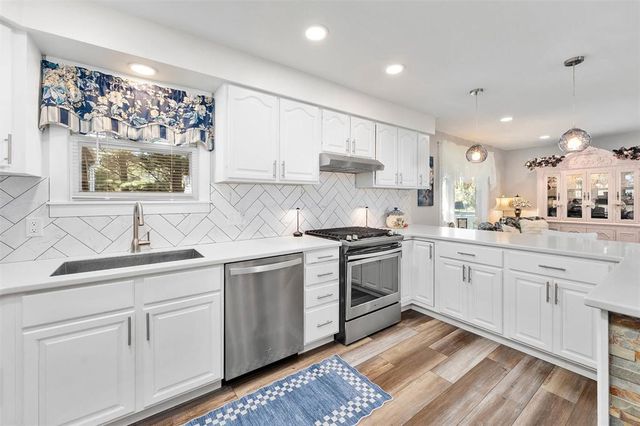 S 8825 Short Road, Eau Claire, WI 54701