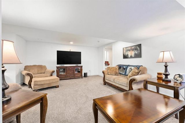 S 8825 Short Road, Eau Claire, WI 54701