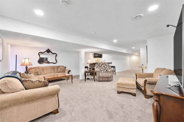 S 8825 Short Road, Eau Claire, WI 54701
