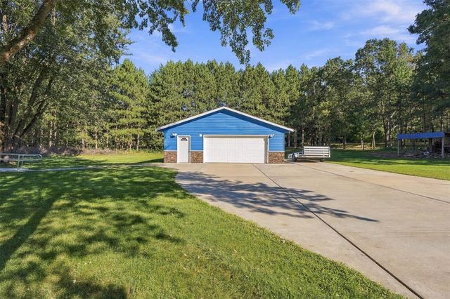 S 8825 Short Road, Eau Claire, WI 54701