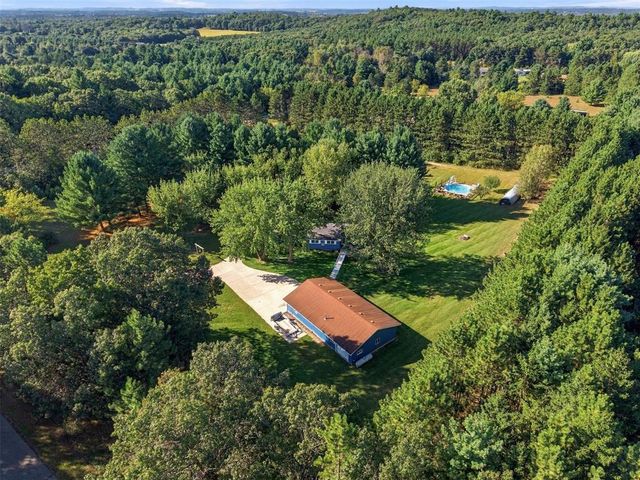 S 8825 Short Road, Eau Claire, WI 54701