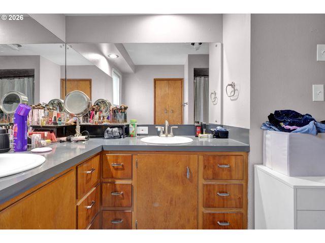 389 MAXWELL Rd, Eugene, OR 97404