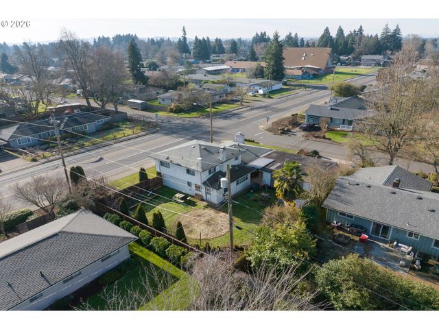389 MAXWELL Rd, Eugene, OR 97404