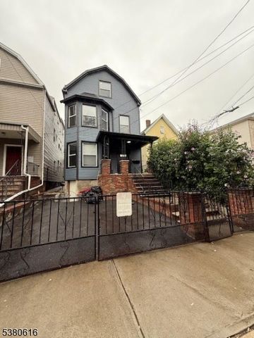 318 N 7Th St, Newark City, NJ 07107