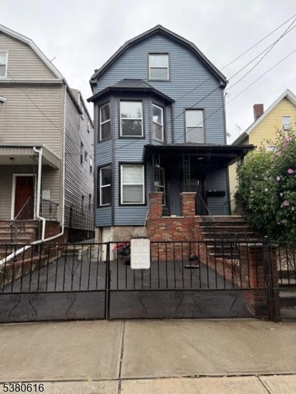318 N 7Th St, Newark City, NJ 07107