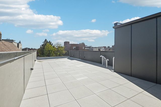 1536 W Chestnut Street B, Chicago, IL 60642