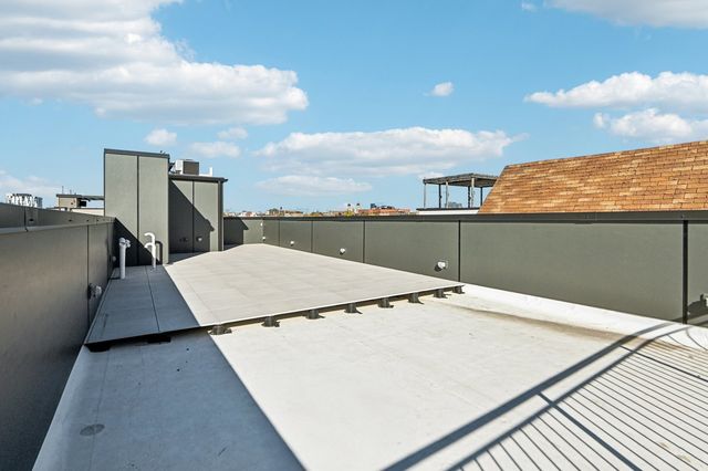 1536 W Chestnut Street B, Chicago, IL 60642