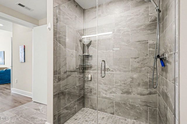 214 Hunt Street Apt 710, Durham, NC 27701