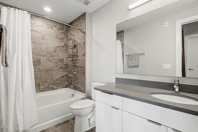 214 Hunt Street Apt 710, Durham, NC 27701