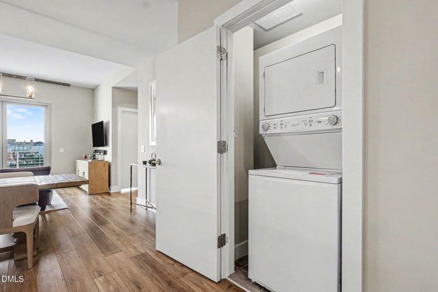 214 Hunt Street Apt 710, Durham, NC 27701
