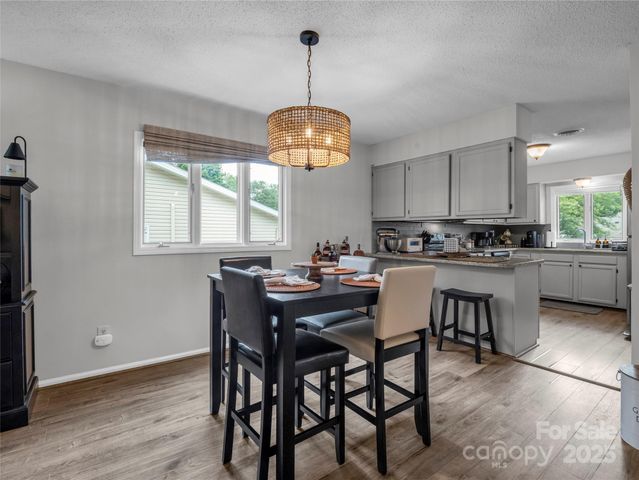 620 Britton Creek Drive 602, Hendersonville, NC 28791