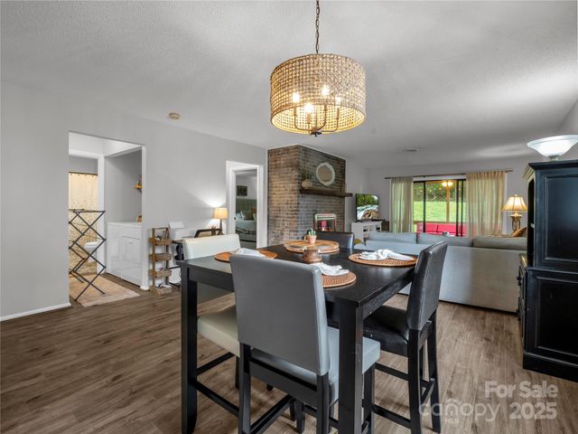 620 Britton Creek Drive 602, Hendersonville, NC 28791
