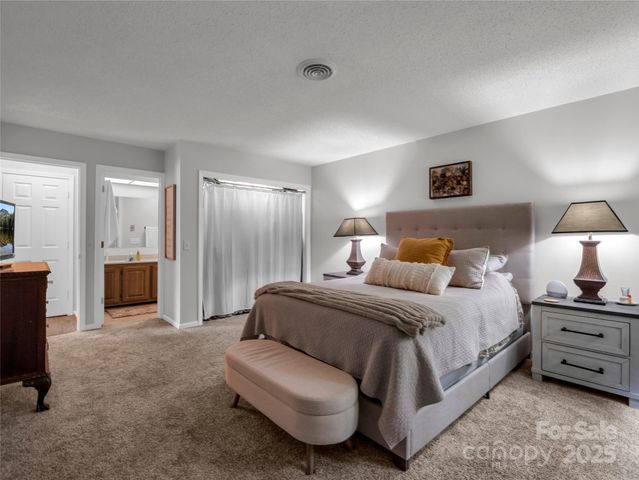 620 Britton Creek Drive 602, Hendersonville, NC 28791