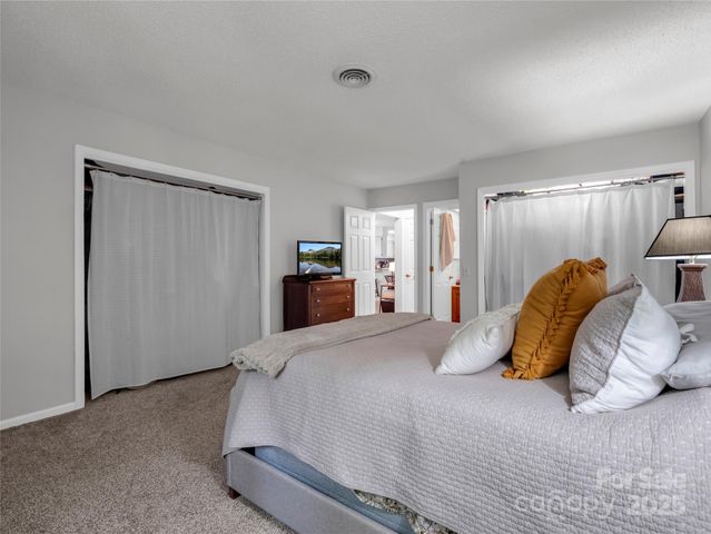 620 Britton Creek Drive 602, Hendersonville, NC 28791