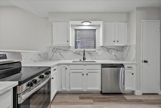 4903 Ripple Creek Drive, Baytown, TX 77521