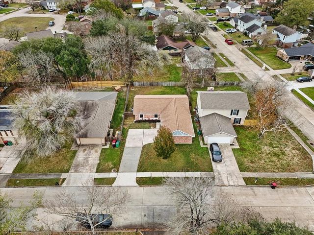 4903 Ripple Creek Drive, Baytown, TX 77521