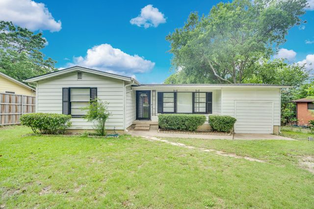 207 N Lyndalyn Avenue, Desoto, TX 75115